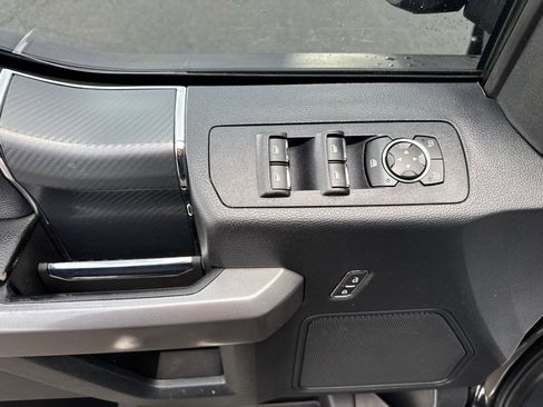 Used 2019 Ford F150 XLT w/ Equipment Group 302A Luxury image 30