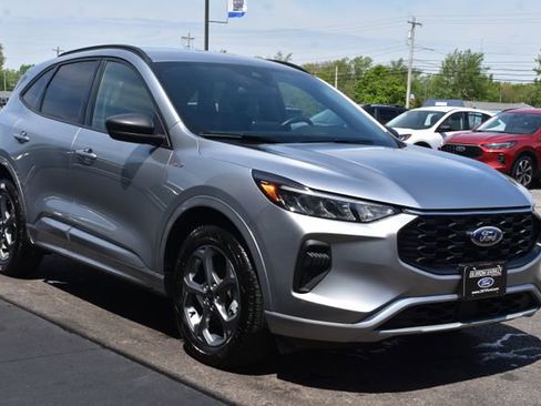 Used 2023 Ford Escape ST-Line AWD/4WD image 11