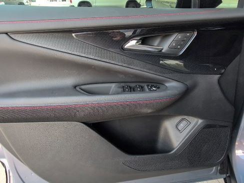 New 2025 Chevrolet Blazer EV RS image 21