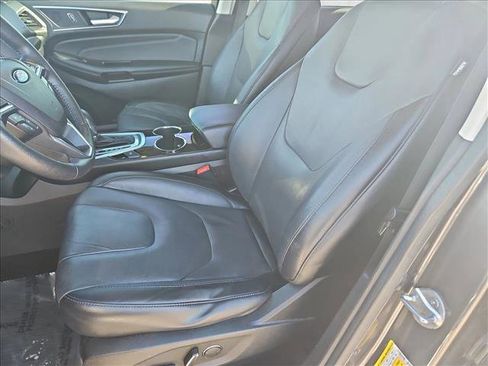 Used 2017 Ford Edge Titanium w/ Equipment Group 301A image 17