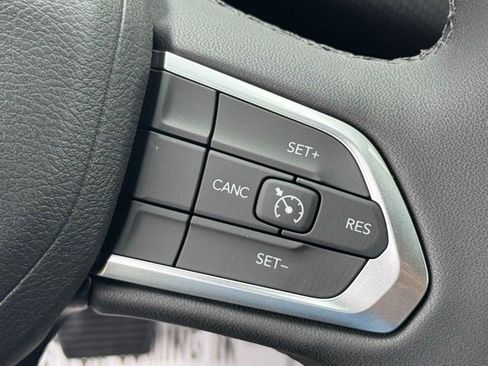 New 2026 Jeep Compass Latitude AWD/4WD image 17