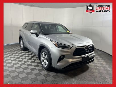 Used 2021 Toyota Highlander LE