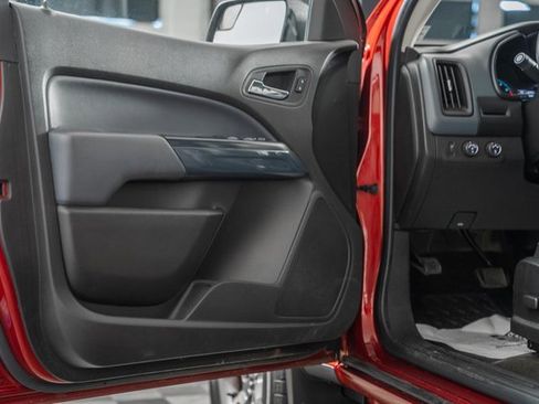 Used 2015 Chevrolet Colorado Z71 image 36