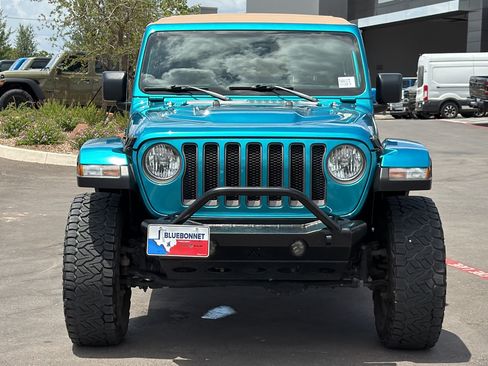 Used 2019 Jeep Wrangler Rubicon AWD/4WD image 2