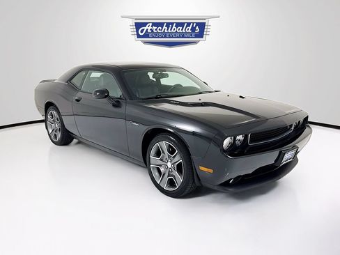 Used 2012 Dodge Challenger R/T RWD image 1