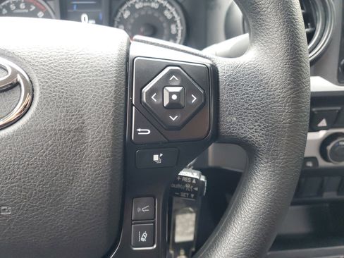 Used 2023 Toyota Tacoma TRD Sport image 19