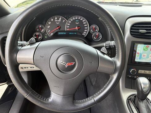 Used 2006 Chevrolet Corvette Coupe w/ Preferred Equipment Group RWD image 31