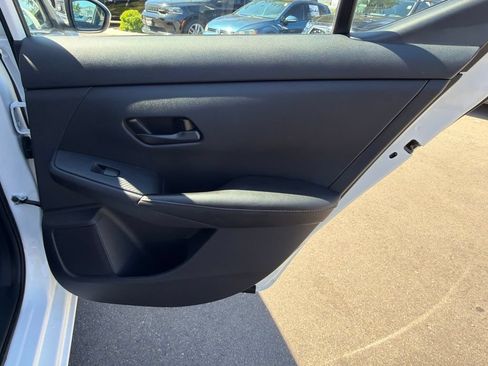 Used 2025 Nissan Sentra SV FWD image 12