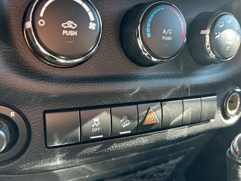 Used 2015 Jeep Wrangler Unlimited Sport w/ Quick Order Package 24S image 23