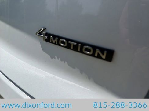 Used 2024 Volkswagen Atlas Cross Sport SEL Premium R-Line AWD/4WD image 10