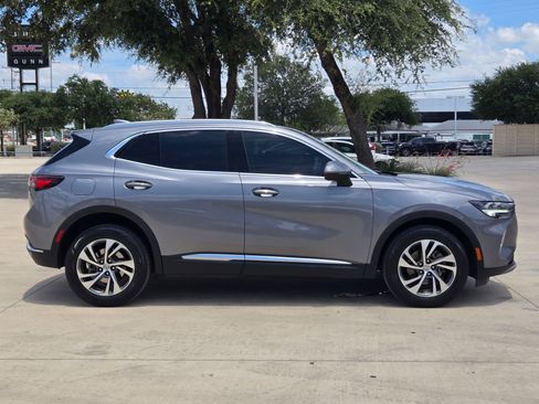 Certified 2022 Buick Envision Essence w/ Technology Package I FWD image 8