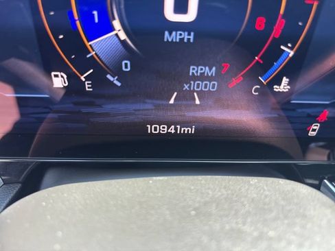 Used 2026 Chevrolet Suburban RST RWD image 14