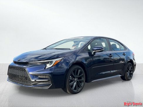 Certified 2025 Toyota Corolla SE FWD image 2