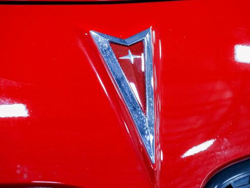 Used 2007 Pontiac Solstice GXP w/ Premium Package image 38