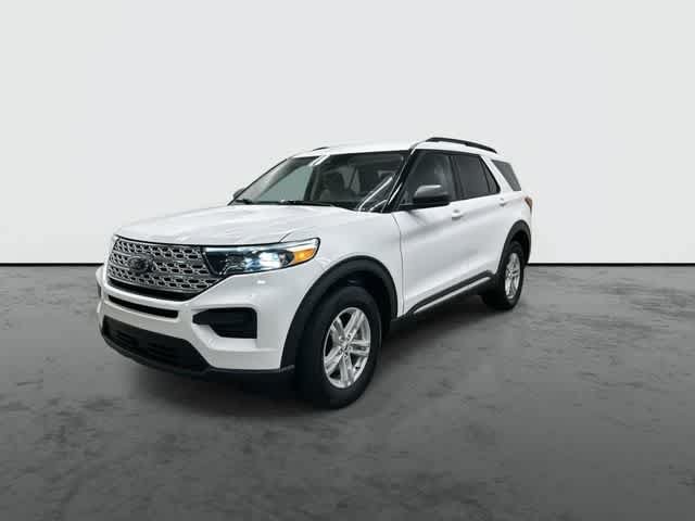 Used 2023 Ford Explorer XLT AWD/4WD image 7