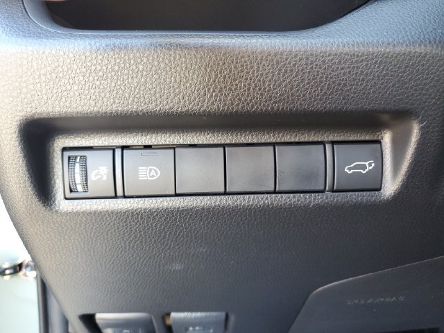 Used 2020 Toyota RAV4 XLE Premium w/ All Weather Liner Package FWD image 24