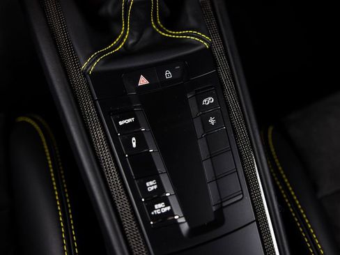 Used 2019 Porsche 911 GT3 RWD image 34
