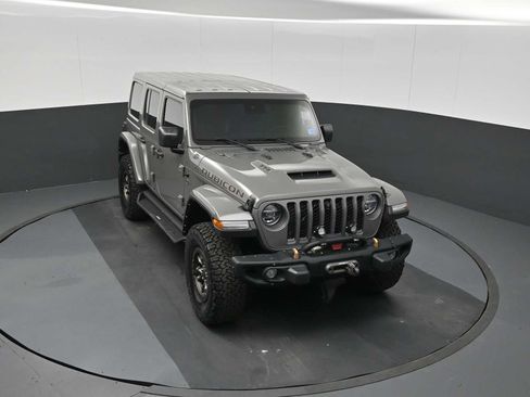 Used 2021 Jeep Wrangler Unlimited Rubicon w/ Dual Top Group AWD/4WD image 37