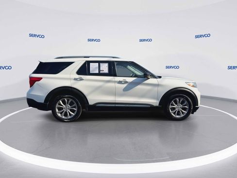 Used 2022 Ford Explorer Limited w/ Equipment Group 301A RWD image 9