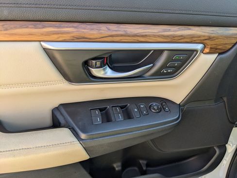 Used 2019 Honda CR-V EX-L image 17