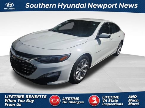 Used 2025 Chevrolet Malibu LT FWD image 1