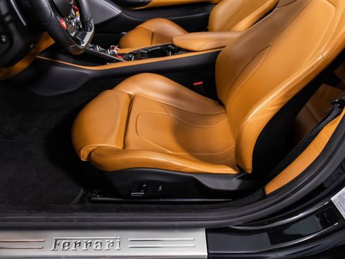 Certified 2019 Ferrari Portofino image 42