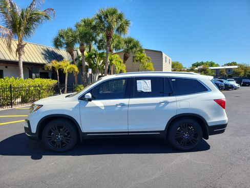 Used 2019 Honda Pilot Touring image 8