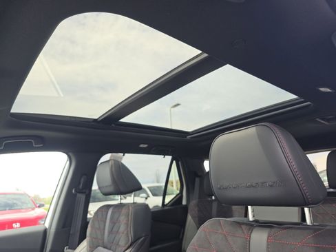 New 2026 Honda Pilot Black Edition image 4