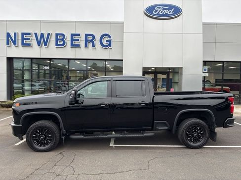 Used 2022 Chevrolet Silverado 2500 LTZ w/ LTZ Plus Package image 4