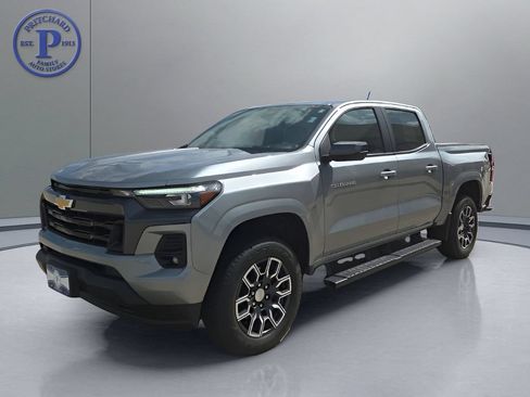 Used 2024 Chevrolet Colorado LT w/ LT Convenience Package III AWD/4WD image 3