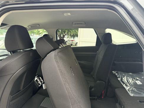New 2025 Kia Sorento LX image 25