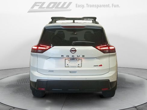 Used 2026 Nissan Rogue SV AWD/4WD image 6