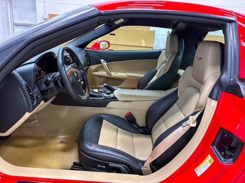 Used 2012 Chevrolet Corvette Grand Sport w/ 3LT Preferred Equipment Group RWD image 14