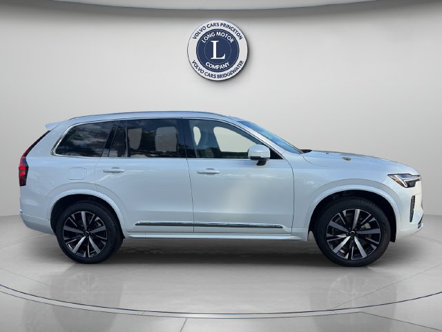 Certified 2025 Volvo XC90 B5 Core AWD/4WD image 4