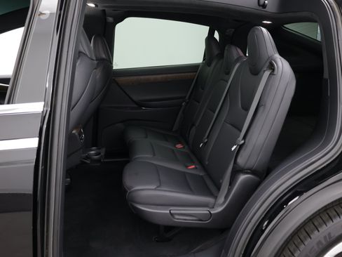 Used 2021 Tesla Model X Long Range AWD/4WD image 27