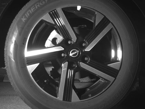 Used 2025 Nissan Sentra SV FWD image 15