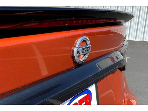 Used 2021 Nissan Maxima SR w/ Sport Mat Group image 31