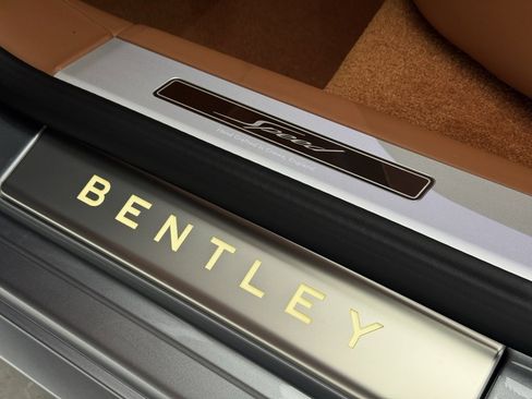 New 2026 Bentley Flying Spur Plug-In Hybrid image 29