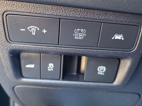 Used 2022 Hyundai Sonata Limited image 25