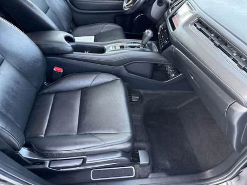 Used 2017 Honda HR-V EX-L image 12