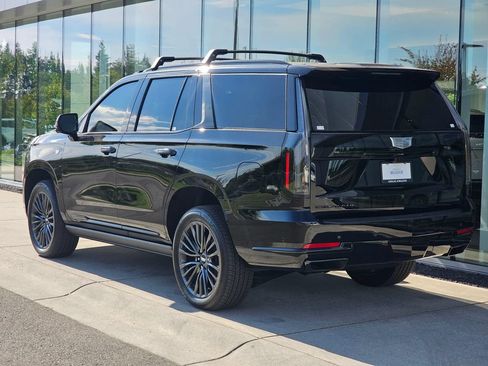New 2026 Cadillac Escalade Platinum Sport AWD/4WD image 3