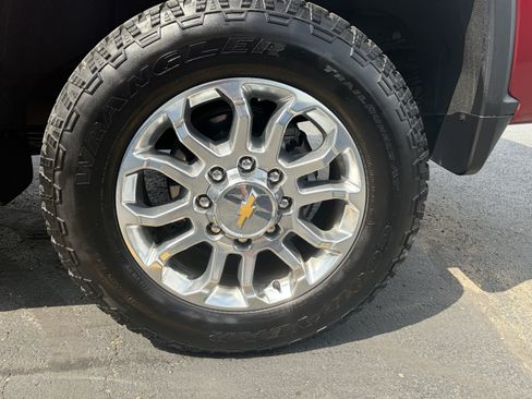 Used 2025 Chevrolet Silverado 3500 LTZ w/ LTZ Premium Package AWD/4WD image 10