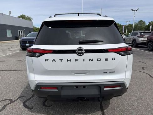 New 2026 Nissan Pathfinder SL w/ SL Premium Package AWD/4WD image 6