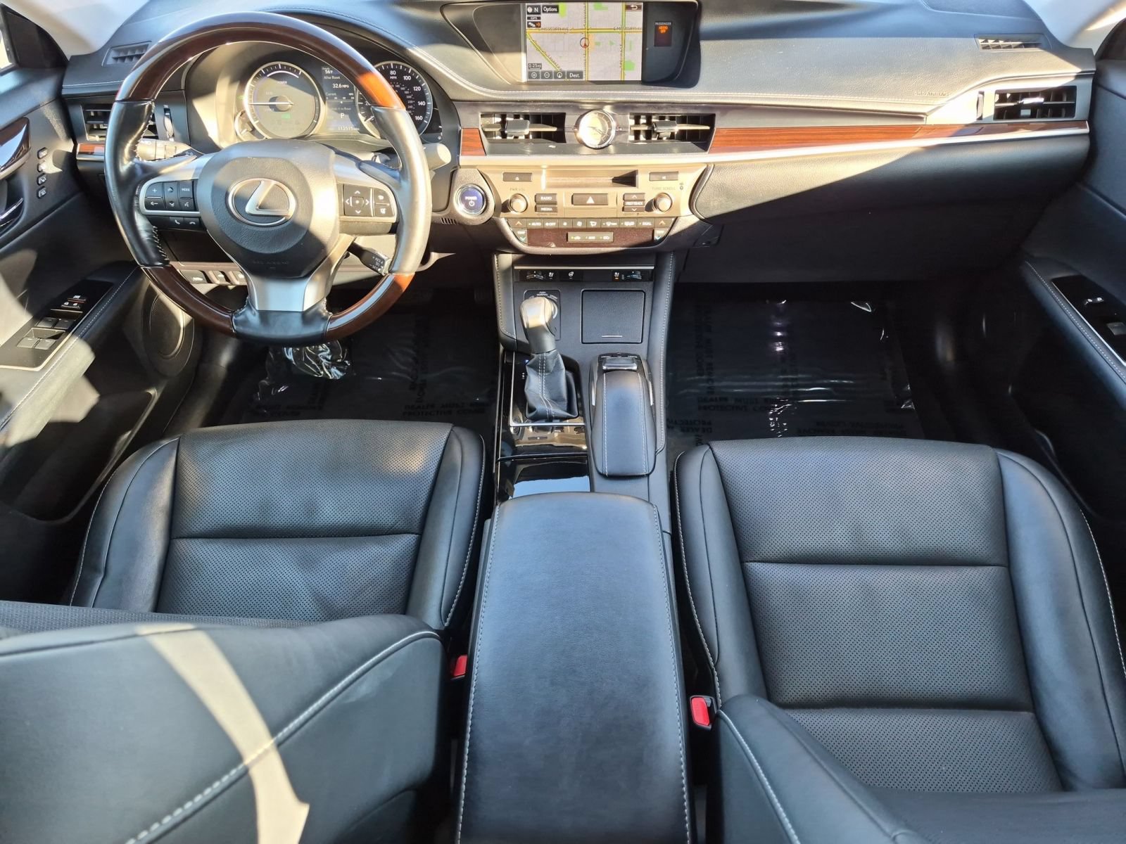 Used 2016 Lexus ES 300h w/ Navigation System Package FWD image 30