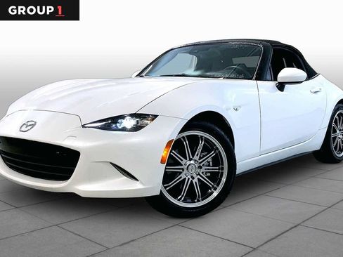 Used 2023 MAZDA MX-5 Miata Grand Touring RWD image 1