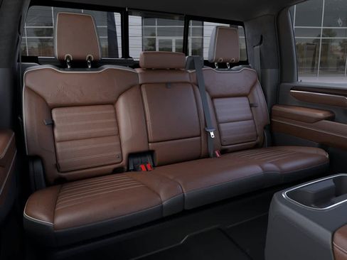 New 2026 GMC Sierra 3500 Denali Ultimate AWD/4WD image 17