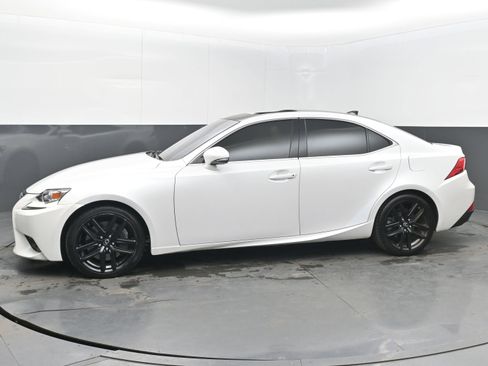 Used 2016 Lexus IS 200t image 5