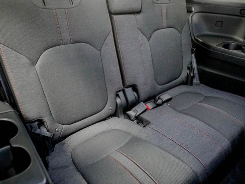 Certified 2024 Honda Pilot Sport image 32