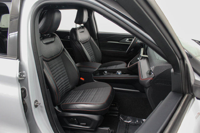 Certified 2026 Ford Explorer ST-Line AWD/4WD image 22