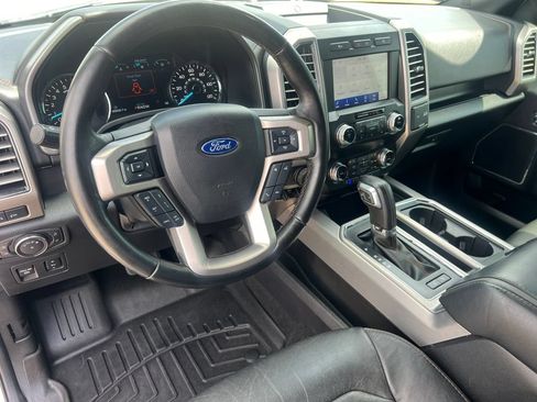 Used 2019 Ford F150 Platinum w/ Equipment Group 701A Luxury AWD/4WD image 17